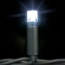 Siyah fonda gri gövdeli, parlak uçlu soğuk beyaz LED lamba